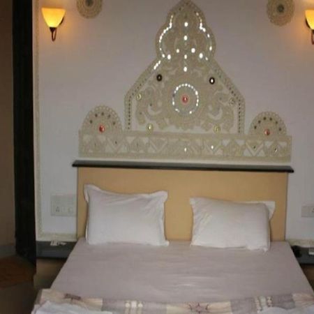 Toran Resort Bhuj Eksteriør bilde